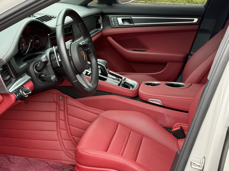 Porsche Panamera, 2023 — фото 10 из 11