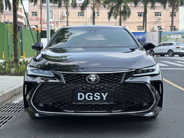 Toyota Avalon, 2024 — фото 2 из 9