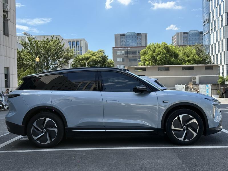 Nio ES6, 2024 — фото 8 из 12