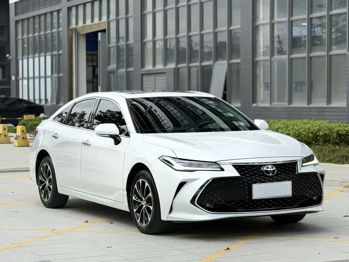 Toyota Avalon, 2022 — фото 2 из 9