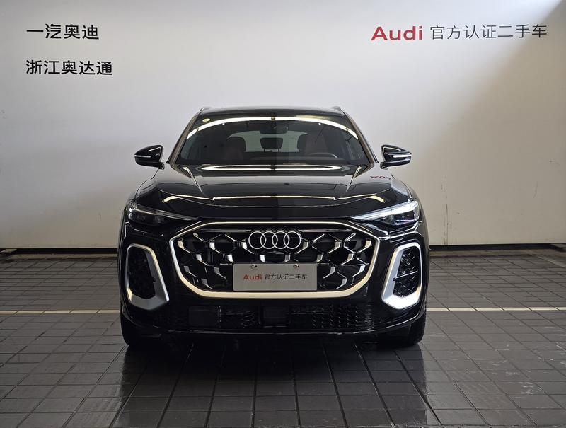 Audi Q5L, 2025 — фото 2 из 12