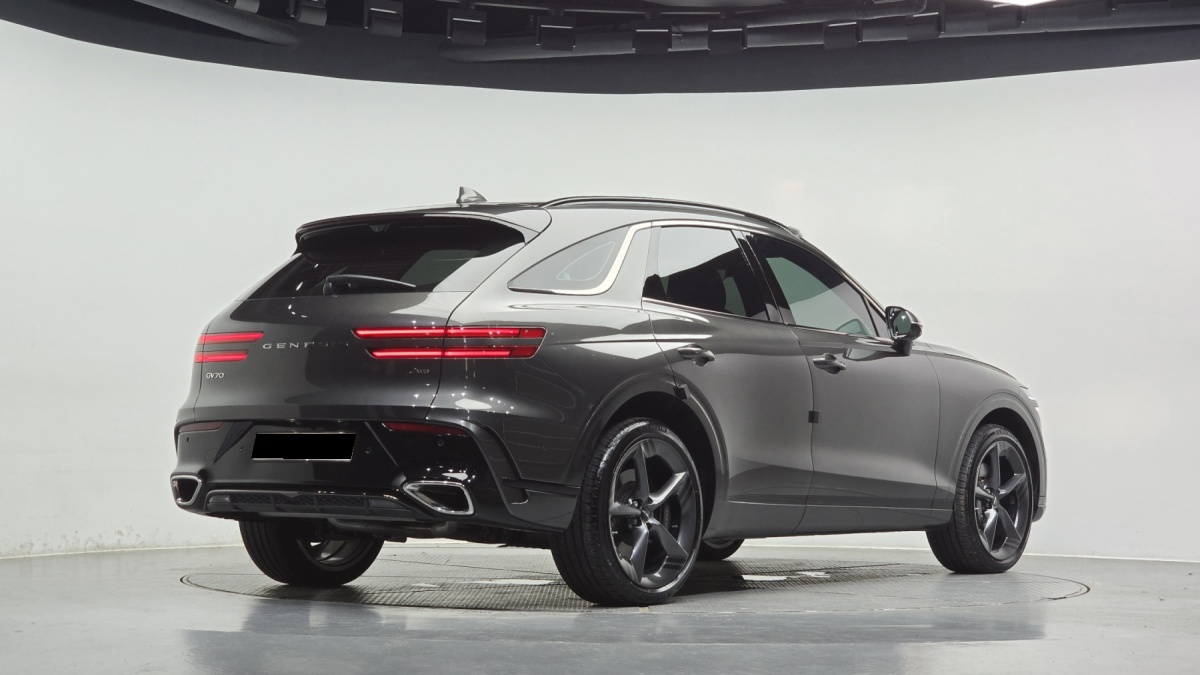 Genesis GV70, 2024 — фото 2 из 12