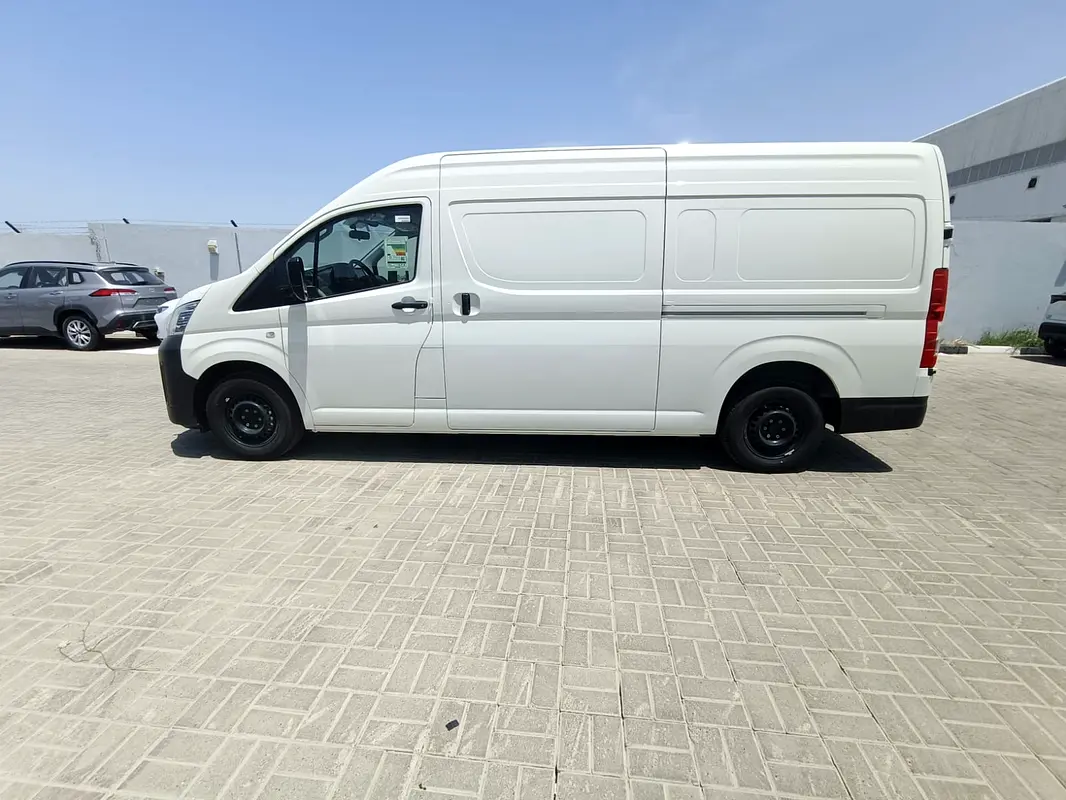 Toyota Hiace, 2026 — фото 3 из 10
