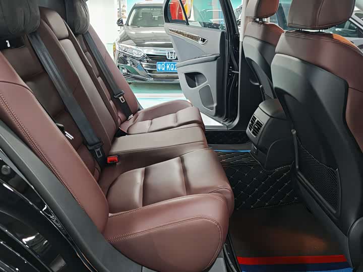 Hongqi H7, 2023 — фото 9 из 9