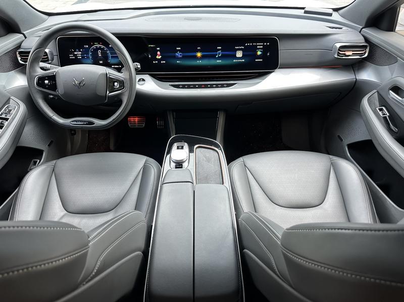 BAIC Arcfox Alpha S, 2022 — фото 9 из 12