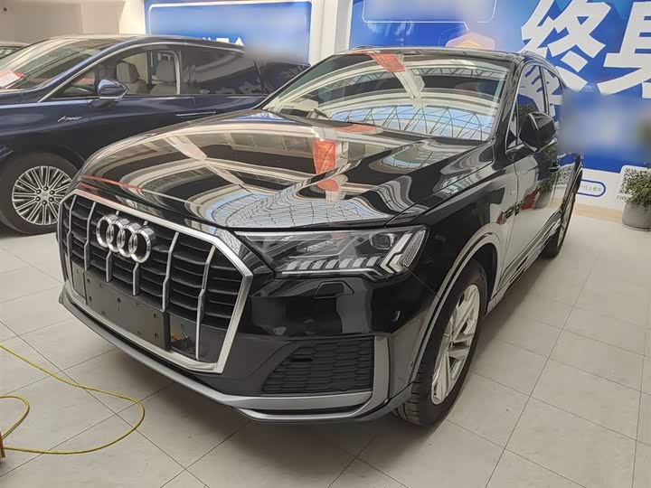 Audi Q7, 2023 — купить в Туле под ключ