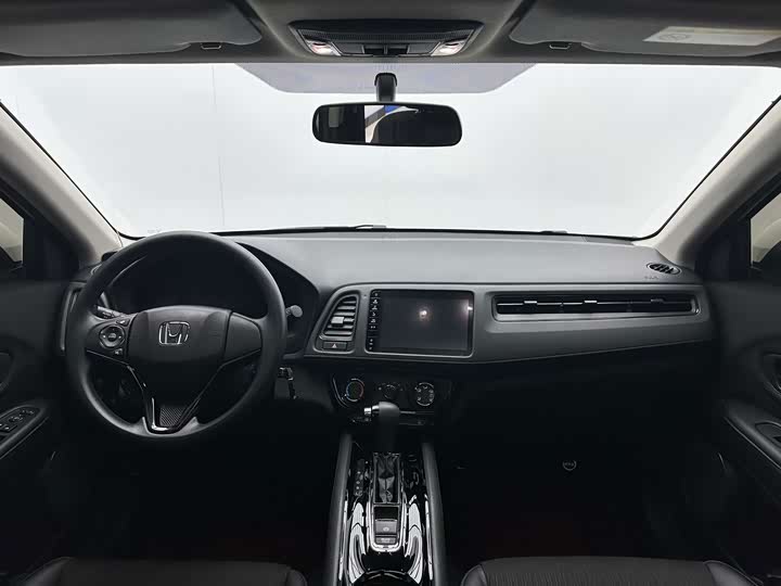 Honda Vezel, 2022 — фото 7 из 9