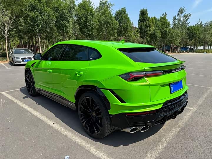 Lamborghini Urus, 2023 — фото 3 из 7