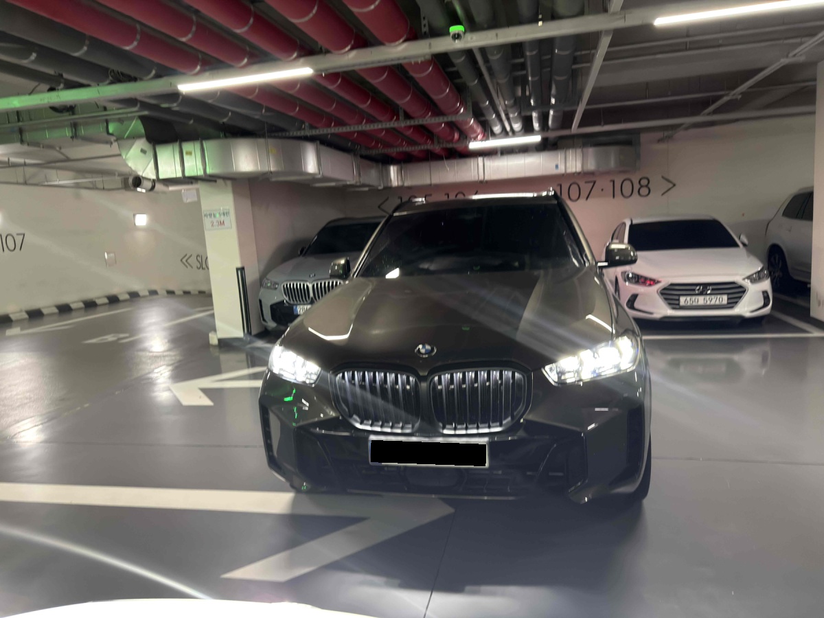 BMW X5, 2025 — фото 2 из 6