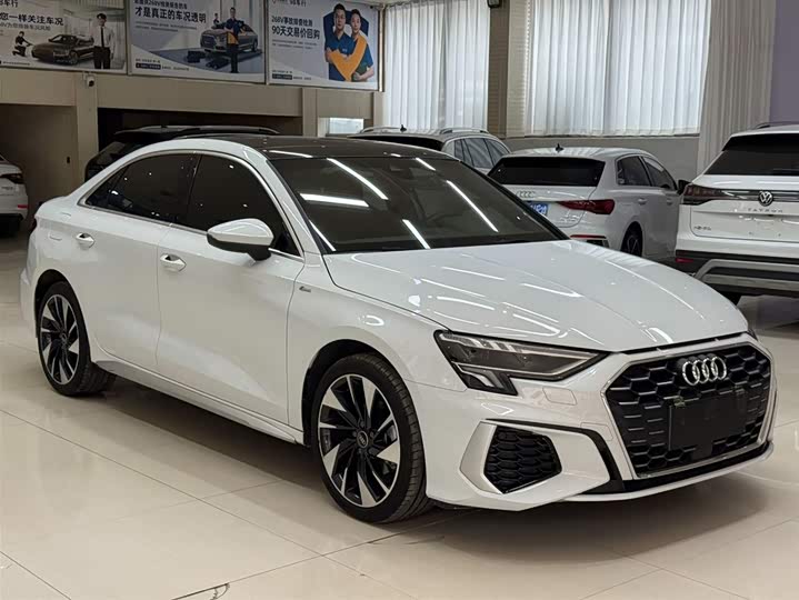 Audi A3, 2022 — фото 3 из 9