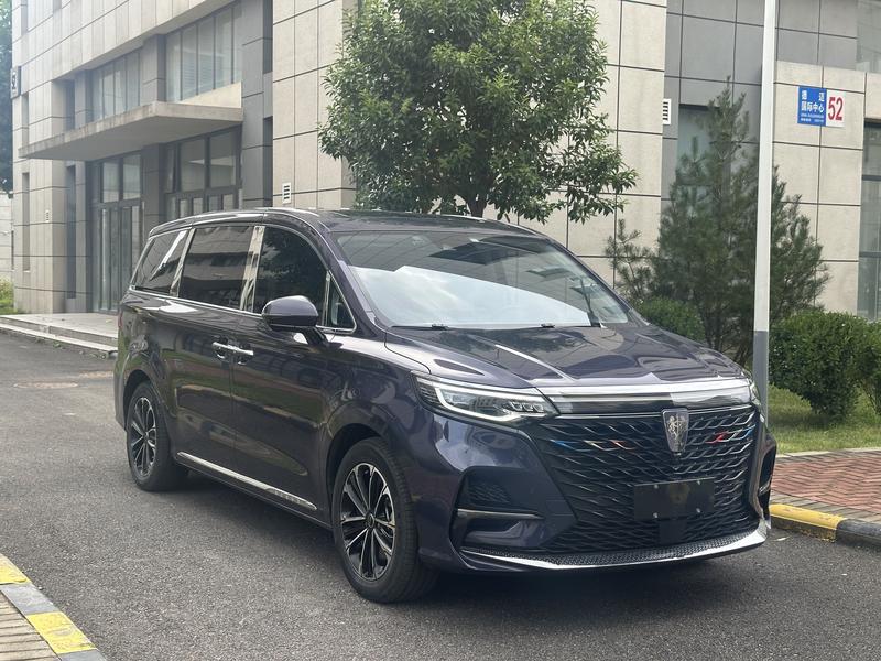 Roewe iMax 8, 2022 — фото 3 из 12