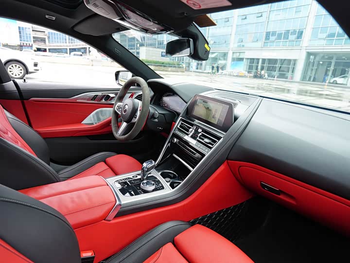 BMW 8 Series, 2023 — фото 8 из 9