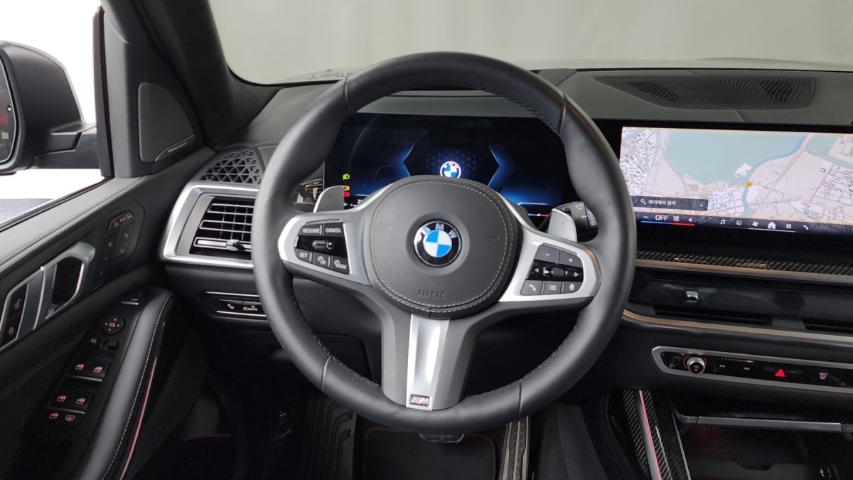 BMW X7, 2025 — фото 12 из 12