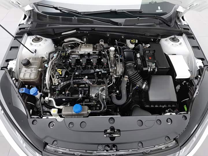 Changan Eado Plus, 2025 — фото 6 из 9