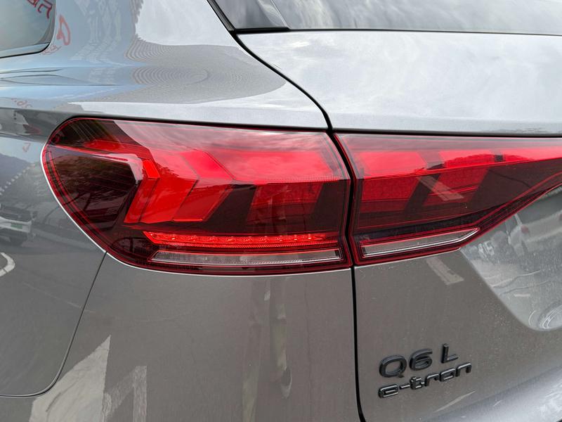Audi Q6L e-tron, 2025 — фото 7 из 12