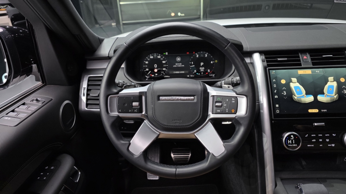 Land Rover Discovery, 2024 — фото 12 из 12