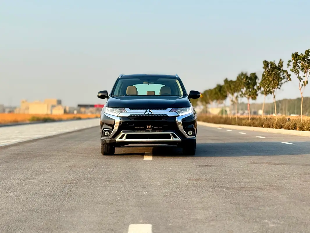 Mitsubishi Outlander, 2023