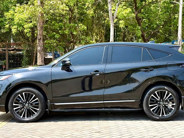 Toyota Venza, 2023 — фото 3 из 9