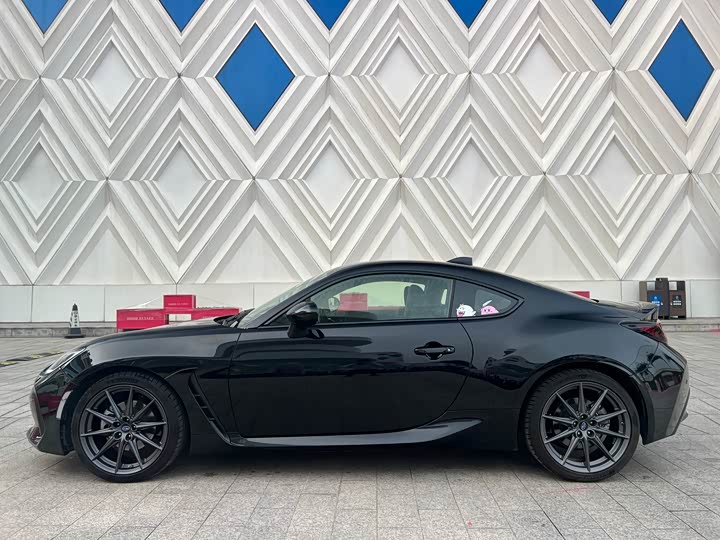 Subaru BRZ, 2023 — фото 7 из 9