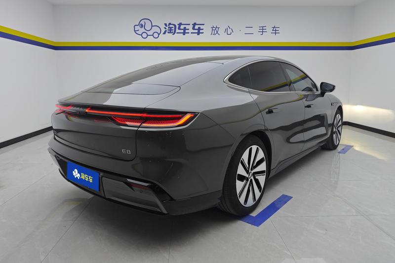 Geely Galaxy E8, 2024 — фото 3 из 12