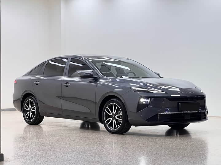 Roewe D6, 2025 — фото 3 из 9