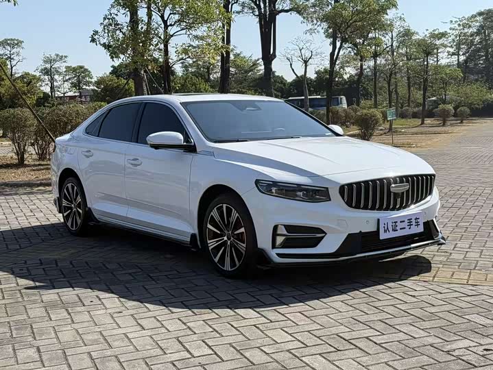 Geely Preface, 2024 — фото 3 из 12