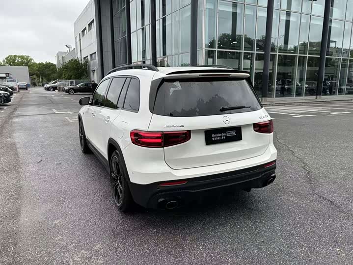Mercedes-Benz GLB-Class AMG, 2026 — фото 7 из 9