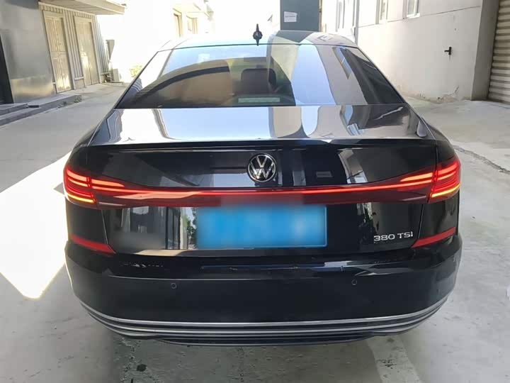 Volkswagen Passat, 2023 — фото 4 из 9