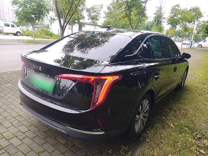 Hongqi E-QM5, 2023 — фото 7 из 9