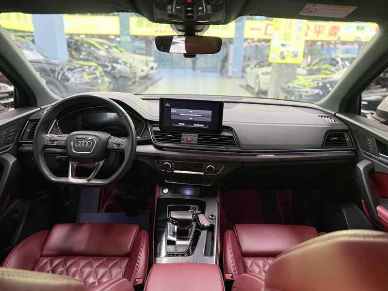 Audi Q5L Sportback, 2021 — фото 7 из 10