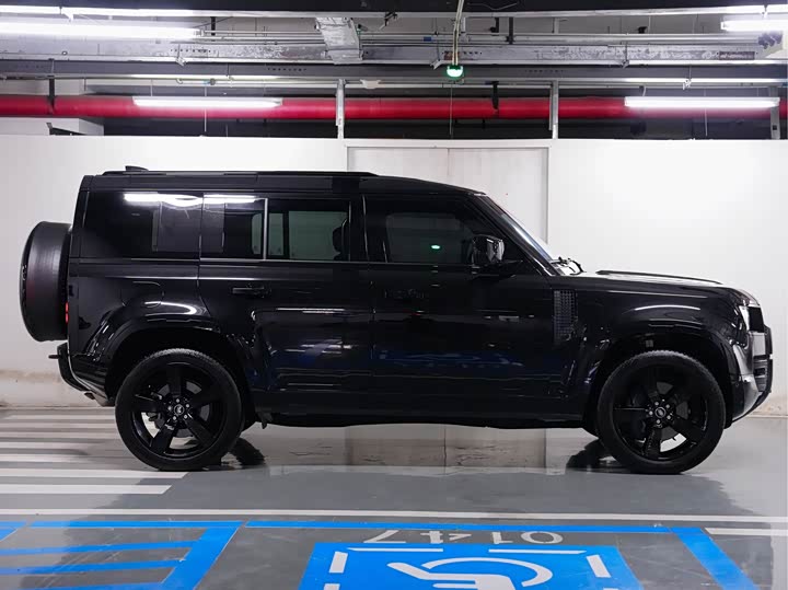 Land Rover Defender, 2025 — фото 6 из 9