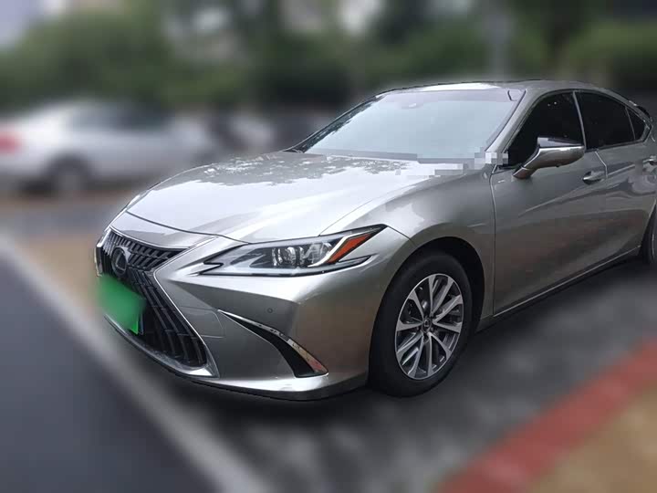 Lexus ES, 2023 — купить в Тамбове под ключ
