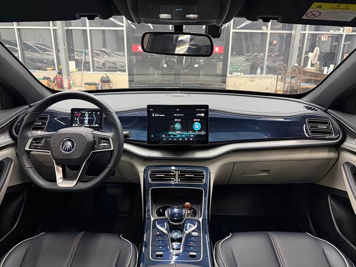 BYD Qin Plus, 2022 — фото 5 из 9