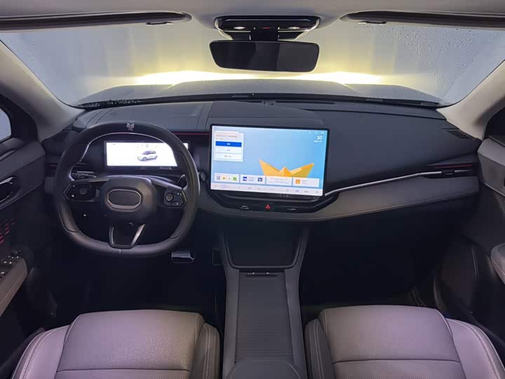 Lynk & Co 06 EM-P Hybrid, 2024 — фото 8 из 9