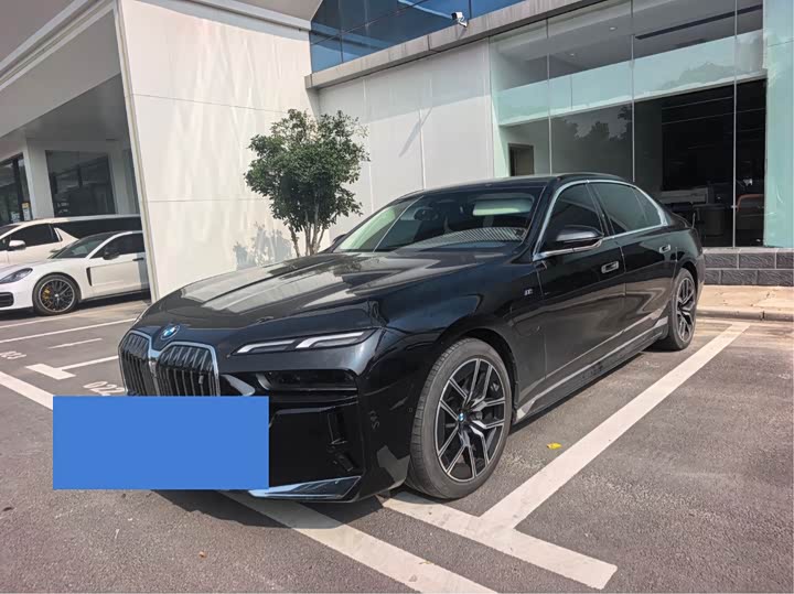 BMW i7, 2024 — купить в Йошкар-Оле под ключ