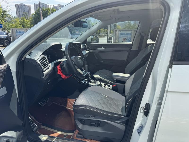 Volkswagen Tayron X, 2022 — фото 9 из 11