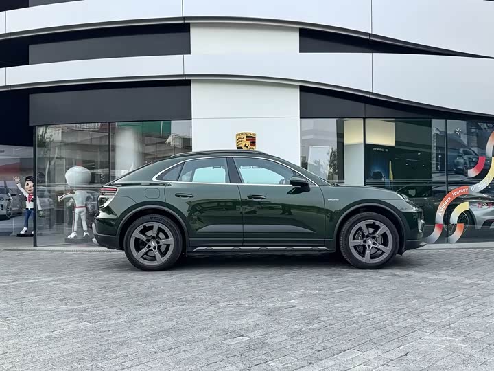Porsche Macan EV, 2025 — фото 6 из 9