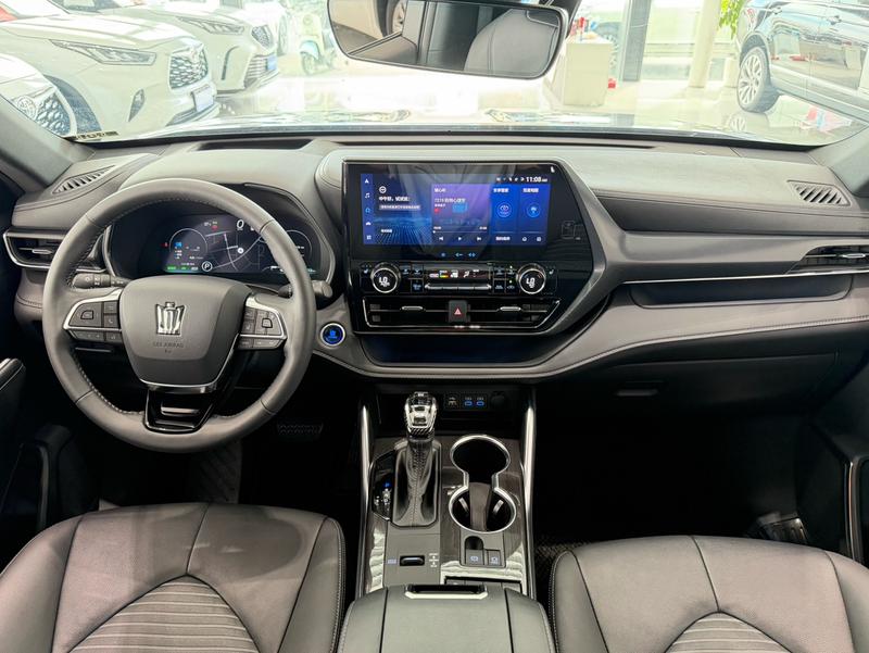 Toyota Crown Kluger, 2022 — фото 8 из 12
