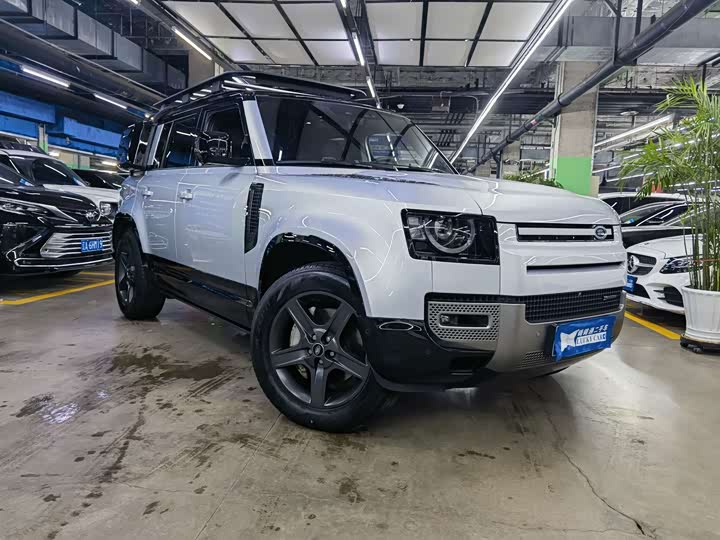 Land Rover Defender, 2023 — фото 3 из 9