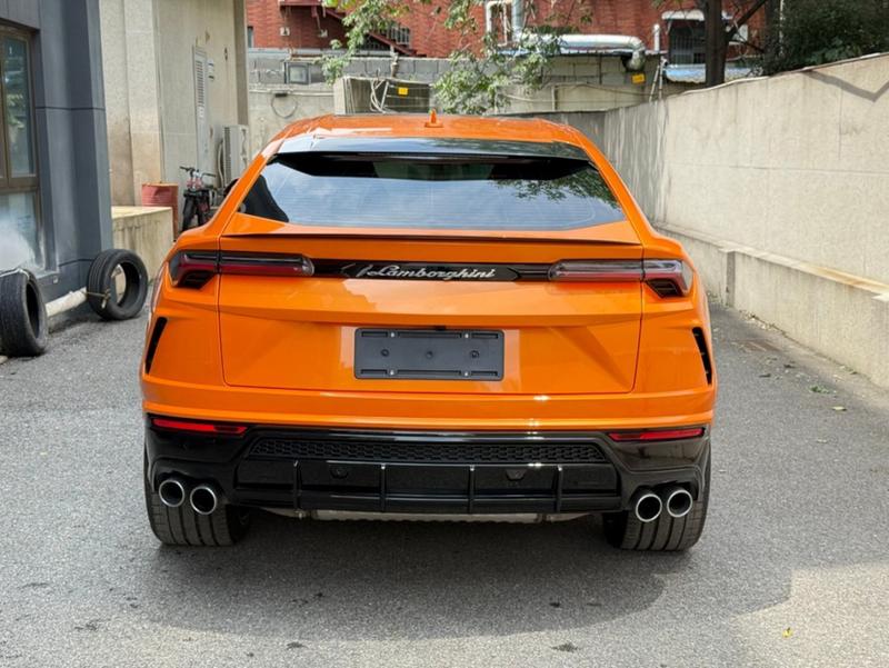 Lamborghini Urus, 2022 — фото 6 из 12