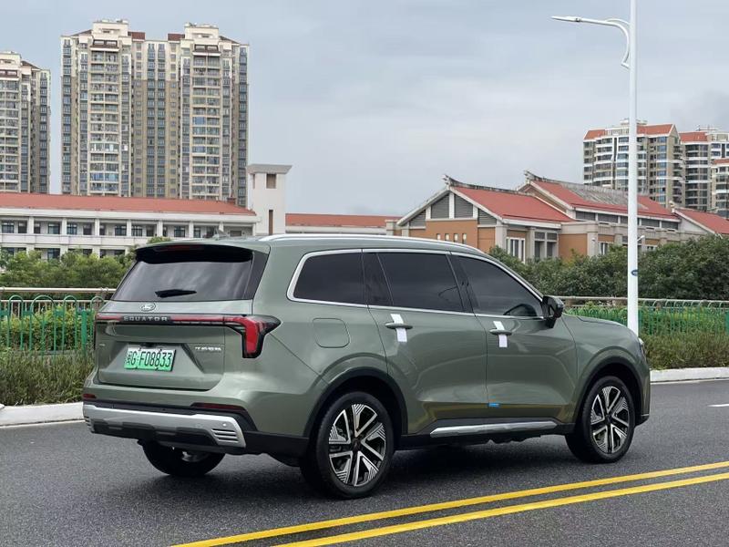 Ford Equator Hybrid, 2025 — фото 6 из 11