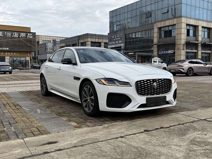Jaguar XF L, 2022 — фото 2 из 9