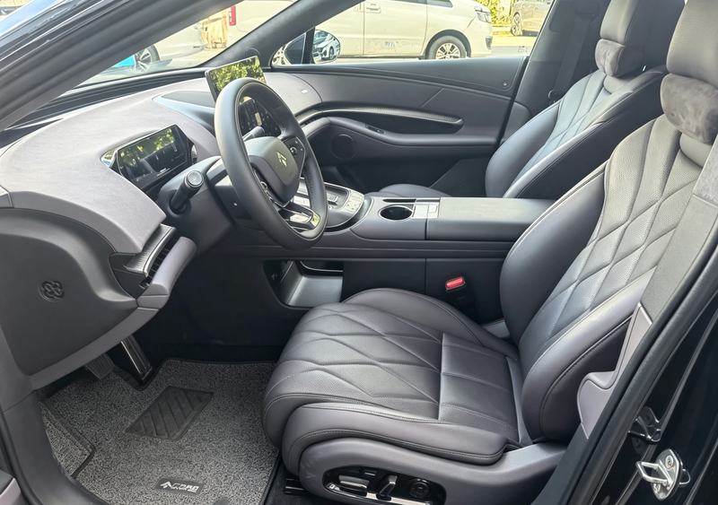 GAC Hyptec A8, 2025 — фото 7 из 9