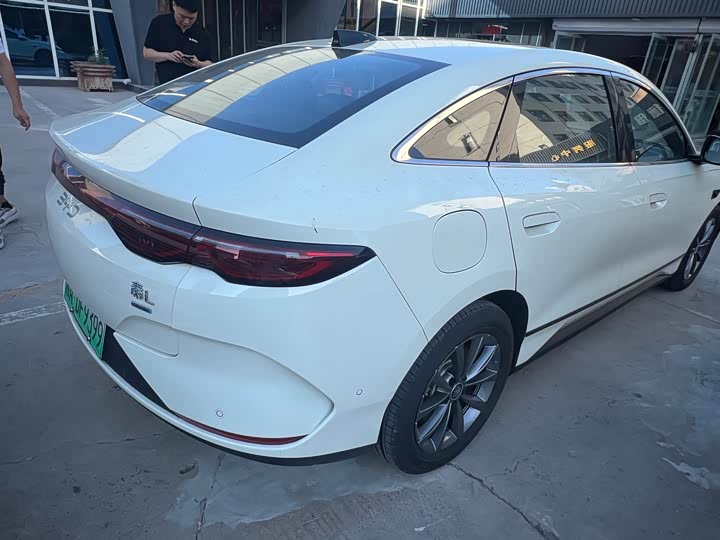 BYD Qin L, 2025 — фото 9 из 9