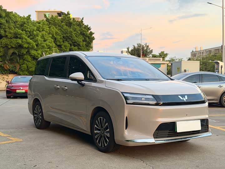 Wuling Starlight 730 Hybrid/EV, 2024 — фото 3 из 9