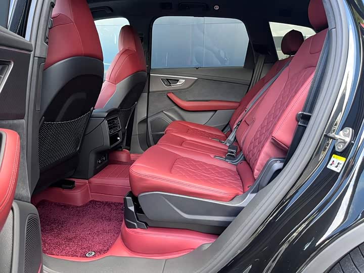 Audi SQ7, 2025 — фото 8 из 9