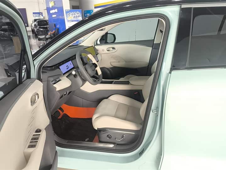 Lynk & Co 06 EM-P Hybrid, 2023 — фото 9 из 9