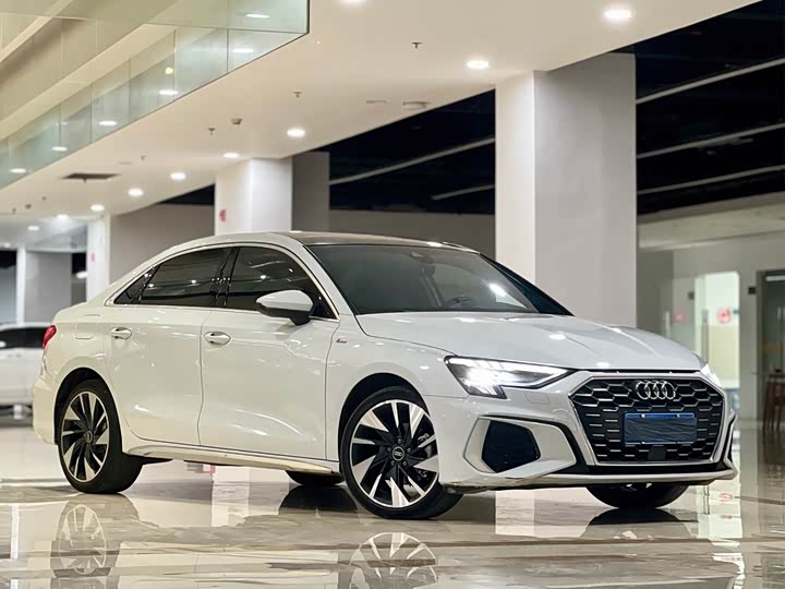 Audi A3, 2023 — фото 3 из 9