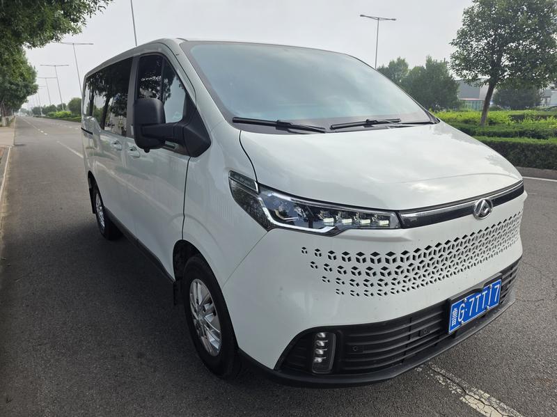 Maxus V70, 2023 — фото 3 из 9