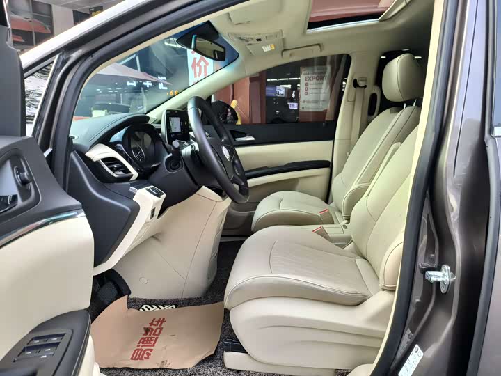 Buick GL8 ES, 2023 — фото 7 из 9